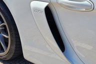 Porsche Cayman GT4 16
