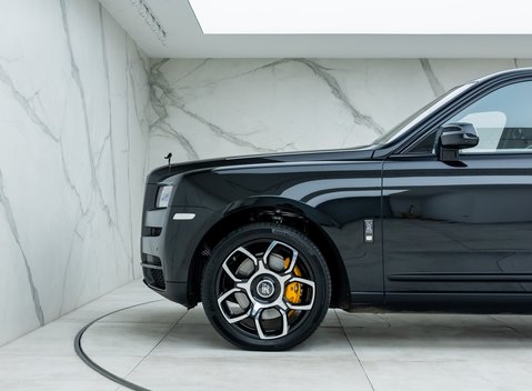 Rolls-Royce Cullinan Black Badge 40