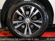 Volvo XC60 2.0 XC60 Momentum B4 MHEV AWD Auto 4WD 5dr 28