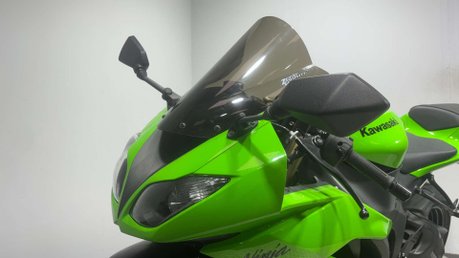 Kawasaki Ninja ZX6R 2009 ONLY 4K MEGA CLEAN 600CC SPORTS BIKE NEW MOT 8