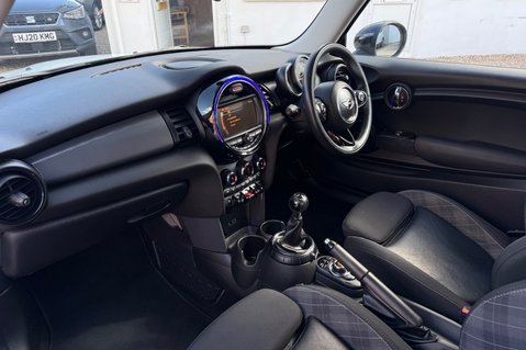Mini Hatch COOPER.. 6 SERVICES..DAB..SAT NAV..HEATED SAETS..STUNNING EXAMPLE 6