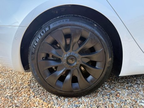 Tesla Model 3 Standard Range Plus Auto RWD 4dr 15