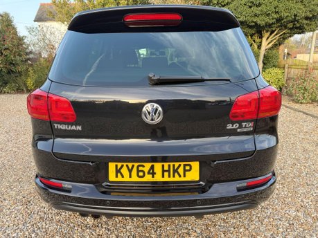 Volkswagen Tiguan 2.0 TDI BlueMotion Tech R-Line SUV 5dr Diesel DSG 4WD Euro 5 (s/s) (177 ps) 9