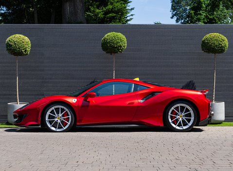 Ferrari 488 Pista 3