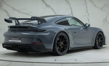 Porsche 911 GT3 (992) 6