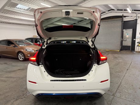 Nissan LEAF 62kWh e+ Tekna Auto 5dr 31