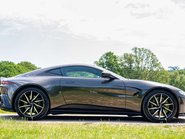 Aston Martin Vantage 4.0 V8 Coupe 4