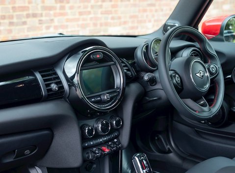 Mini JCW Convertible 18