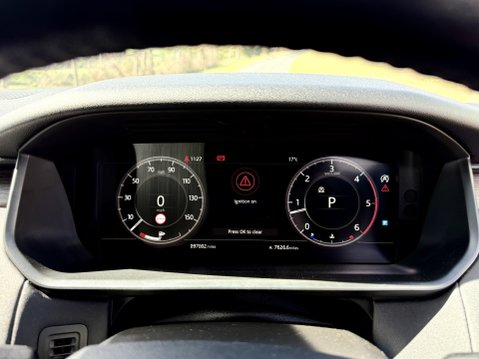 Land Rover Discovery SDV6 HSE 16