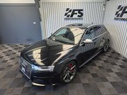 Audi RS4 4.2 FSI V8 Estate 5dr Petrol S Tronic quattro Euro 5 (450 ps) 18