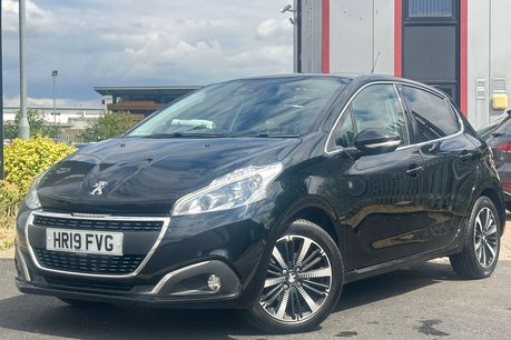 Peugeot 208 1.2 PureTech Tech Edition Hatchback 5dr Petrol Manual Euro 6 (s/s) (82 ps) 9