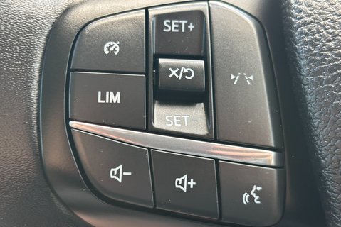 Ford Transit 350 L2 H2 130ps Leader Panel Van - Air Con / Rear Camera 27