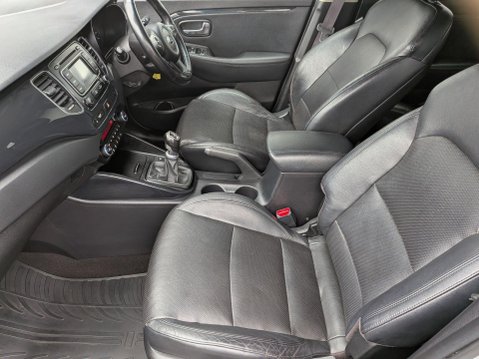 Kia Carens 1.7 CRDi EcoDynamics 3 Euro 5 (s/s) 5dr 26