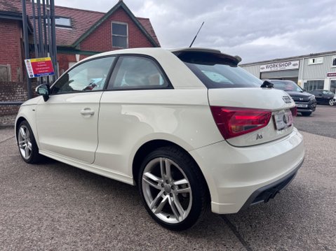 Audi A1 TFSI S LINE 7