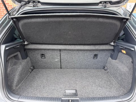 Volkswagen Polo 1.2 TSI BlueMotion Tech R-Line Hatchback 5dr Petrol Manual Euro 6 (s/s) (90 42