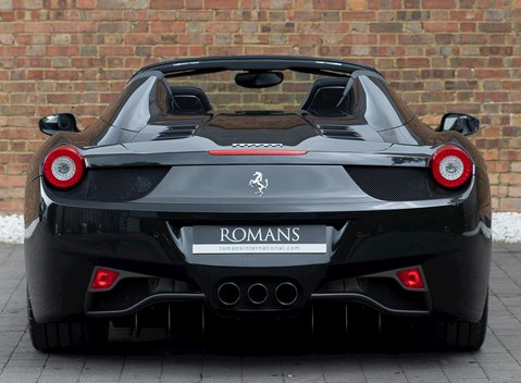 Ferrari 458 Spider 14