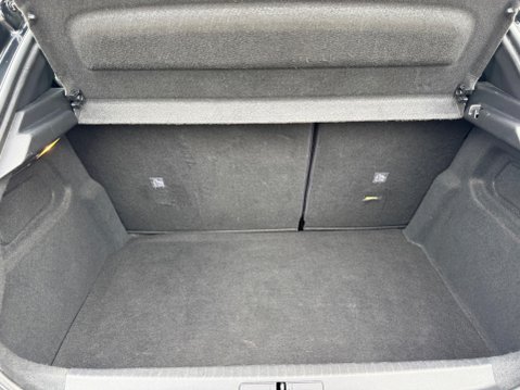 Vauxhall Corsa 1.2 Turbo SRi Premium Euro 6 (s/s) 5dr 39