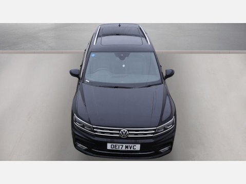 Volkswagen Tiguan 2.0 TDI BlueMotion Tech R-Line DSG 4Motion Euro 6 (s/s) 5dr 9