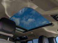 Land Rover Defender P400e XS Edition 22