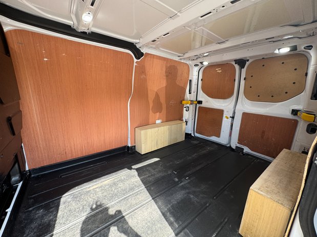 Ford Transit Custom SWB L1H1 Low Roof Limited 300 Air Con Cruise Sensors EURO 6 11