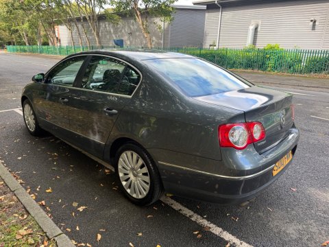 Volkswagen Passat 2.0 TDI Highline Plus Saloon 4dr Diesel Manual Euro 5 (110 ps) 4