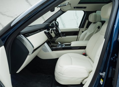 Land Rover Range Rover D350 AUTOBIOGRAPHY 23