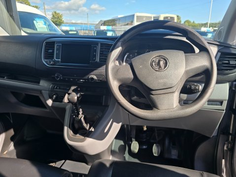 Vauxhall Vivaro L1H1 2700 SPORTIVE S/S 9