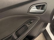 Ford Focus 1.0T EcoBoost Zetec Euro 5 (s/s) 5dr 35