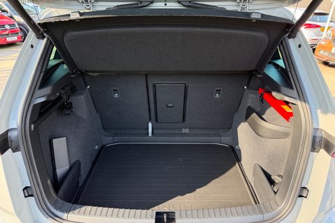 Skoda Karoq SPORTLINE TSI DSG AUTOMATIC - METEOR GREY -PAN ROOF -APPLE CARPLAY 64