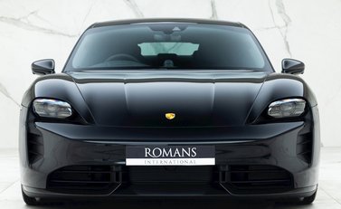 Porsche Taycan Turbo S 4