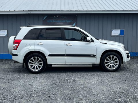 Suzuki Grand Vitara 2.4 VVT SZ5 4WD Euro 5 5dr 21