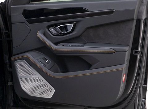 Lamborghini Urus 22