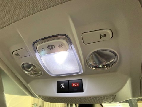 Peugeot 2008 1.2 2008 Allure Premium PureTech S/S 5dr 20