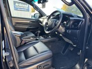 Toyota Hilux Invincible X 4WD 2.8 D-4D Double Cab Pickup - Hardtop Canopy 17