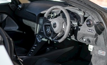 McLaren 720S Performance 11