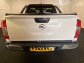 Nissan Navara 2.3 Navara Tekna dCi Auto 4WD 5dr 4