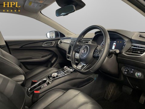 MG MG5 61.1kWh Exclusive Long Range Estate 5dr Electric Auto (156 ps) 12