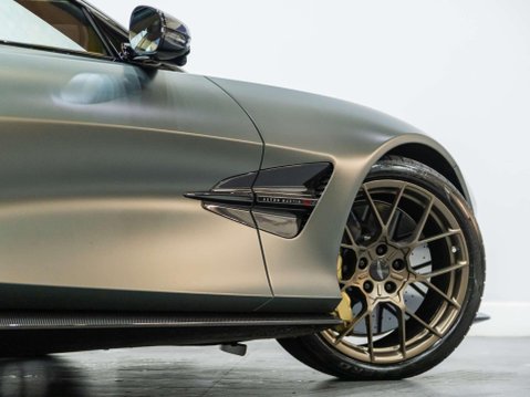 Aston Martin Vanquish 5.2 V12 BiTurbo Coupe 2dr Petrol Auto Euro 6 (s/s) (835 ps) 42