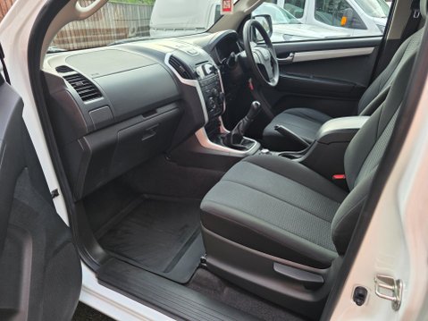 Isuzu D-Max TD EIGER DCB 14