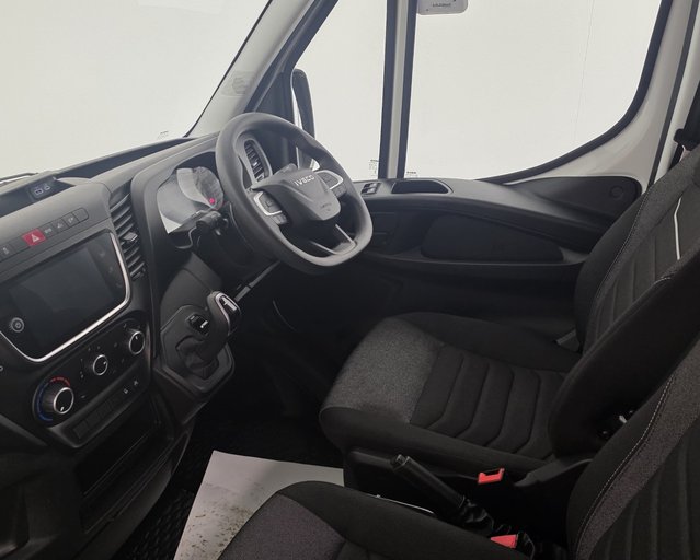 Iveco Daily Daily 35C14 Diesel 2.3 High Roof Business Van 4100L WB Hi-Matic