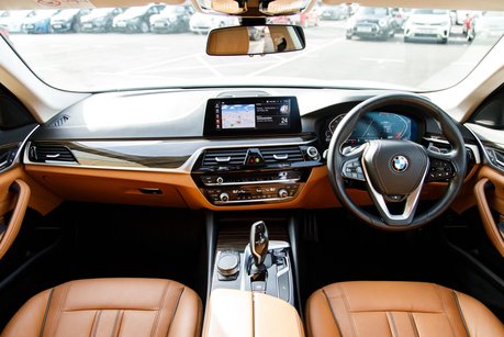 BMW 5 Series 520D XDRIVE SE TOURING