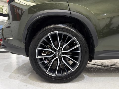 Lexus NX 450H PLUS TAKUMI 30