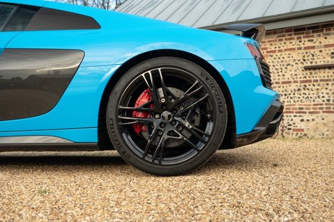 Audi R8 5.2 FSI V10 Performance Carbon Black Coupe 2dr Petrol S Tronic quattro Euro 12