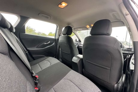 Hyundai i30 1.0 T-GDi MHEV SE Connect Tourer 5dr Petrol Hybrid DCT Euro 6 (s/s) (120 ps 16