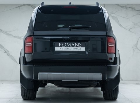 Toyota Land Cruiser Invincible 8