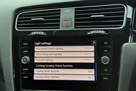 Volkswagen Golf R-LINE EDITION TSI EVO DSG 46