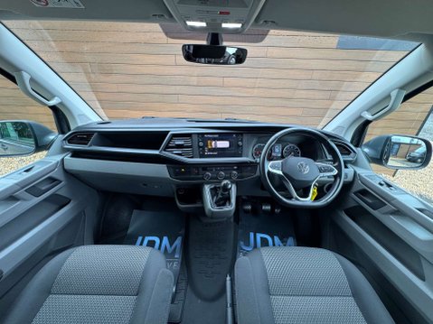 Volkswagen Transporter 2.0 Transporter T32 Highline TDI 4Motion 4WD 27