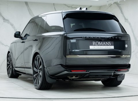 Land Rover Range Rover P530 SV 7