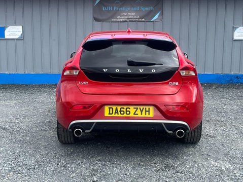 Volvo V40 2.0 D2 R-Design Pro Euro 6 (s/s) 5dr 8