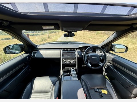 Land Rover Discovery SD6 HSE 38